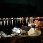 Drenghaugen - House With Fabulous Sea And Mountain View Hébergement de vacances Reine