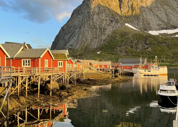 Feriehus Drenghaugen - House With Fabulous Sea And Mountain View *